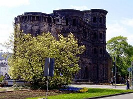 Trier-02