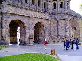 Trier-03