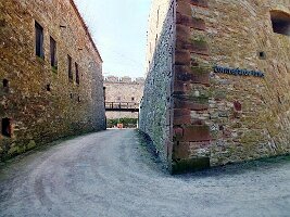 04 Contregarde links-04
