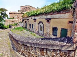 01 Fort Helfenstein-15
