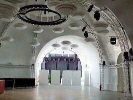 05 Kuppelsaal-01
