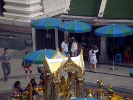 Erawan Shrine-05