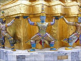 Bangkok Wat Phra Kheo 34