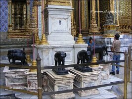 Bangkok Wat Phra Kheo 61