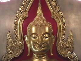 Wat-Trimitr-2012-0010