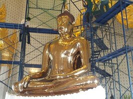 Wat-Trimitr-2012-0021