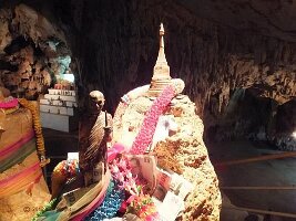 Magic-Cave-Land-15
