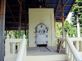 08-06-03-12