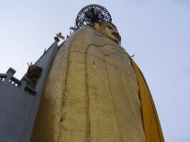 06-Wat Indraviharn-01