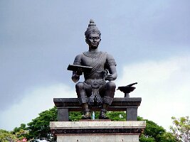 Monument-Ramkamhaeng-2009-02
