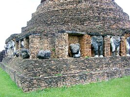 Wat-Chang-Lom-2009-06