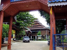 1 Wat-vor-Padong-Dorf-02
