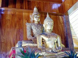 1 Wat-vor-Padong-Dorf-09