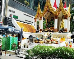08-11 Erawan Shrine