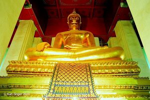 Wat Phra Mongkol Bophit-07