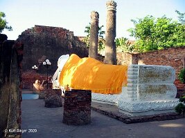 Wat Yai Chaimongkol-07